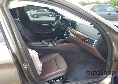 2017 BMW 540I xDrive из США, поврежденный, VIN WBAJE7C32HG887783